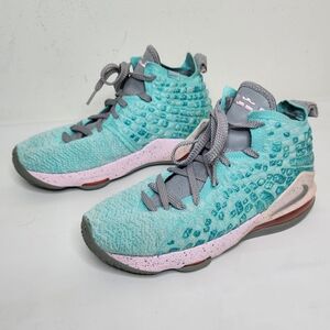 Nike Lebron XVII 17 (GS) South Beach Basketball BQ5594-444 Size 6Y / Womens 7.5